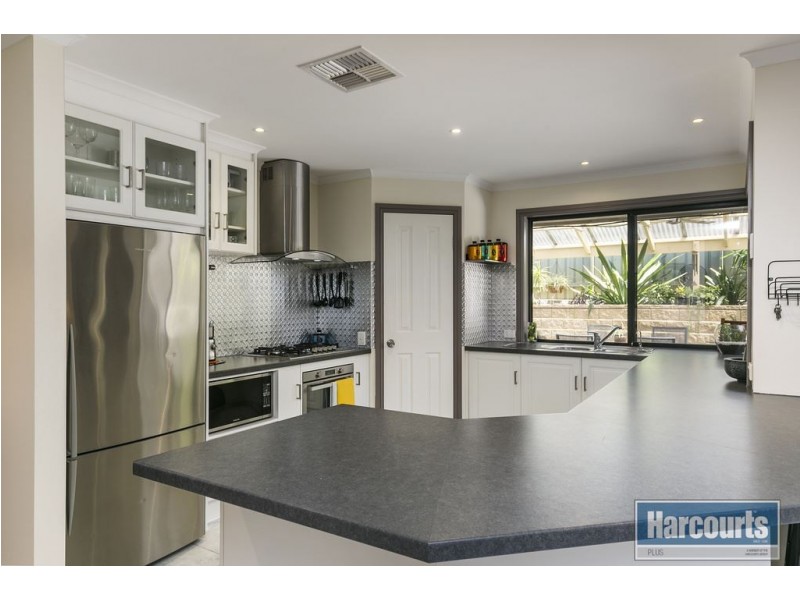 79 Ragamuffin Drive, Hallett Cove SA 5158
