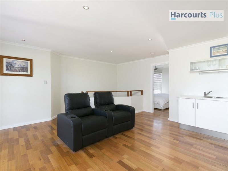 7 Sandy Glass Court, Sheidow Park SA 5158