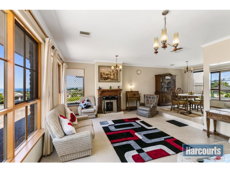 102 Barramundi Drive, Hallett Cove SA 5158