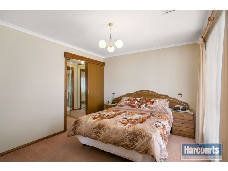 102 Barramundi Drive, Hallett Cove SA 5158