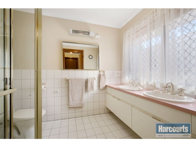 102 Barramundi Drive, Hallett Cove SA 5158
