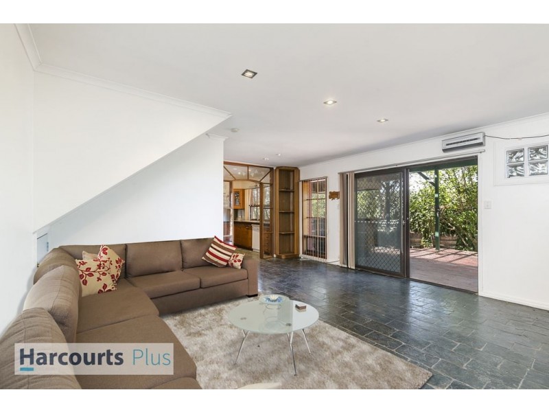 199 Perry Barr Road, Hallett Cove SA 5158