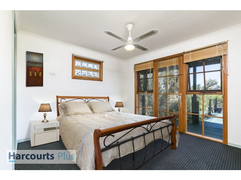 199 Perry Barr Road, Hallett Cove SA 5158