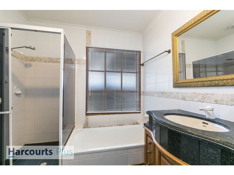 199 Perry Barr Road, Hallett Cove SA 5158