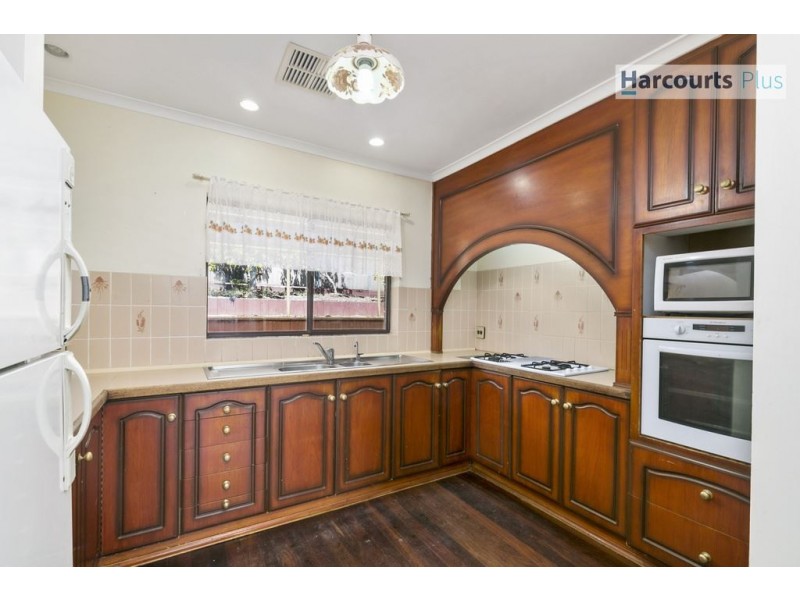 11 Grantala Court, Hallett Cove SA 5158