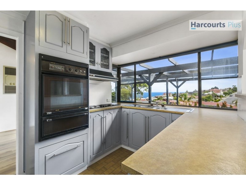 14 Grand Central Avenue, Hallett Cove SA 5158