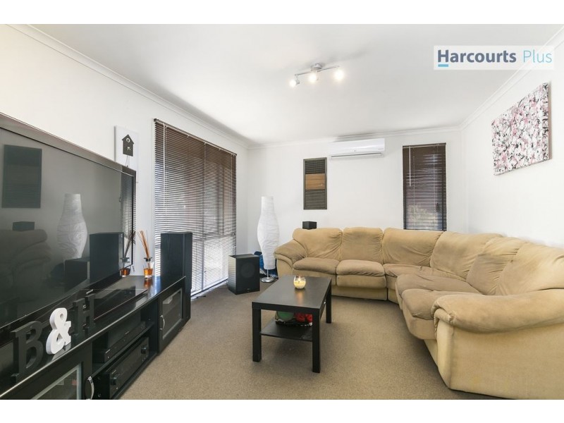 16 Narvik Crescent, Hackham West SA 5163