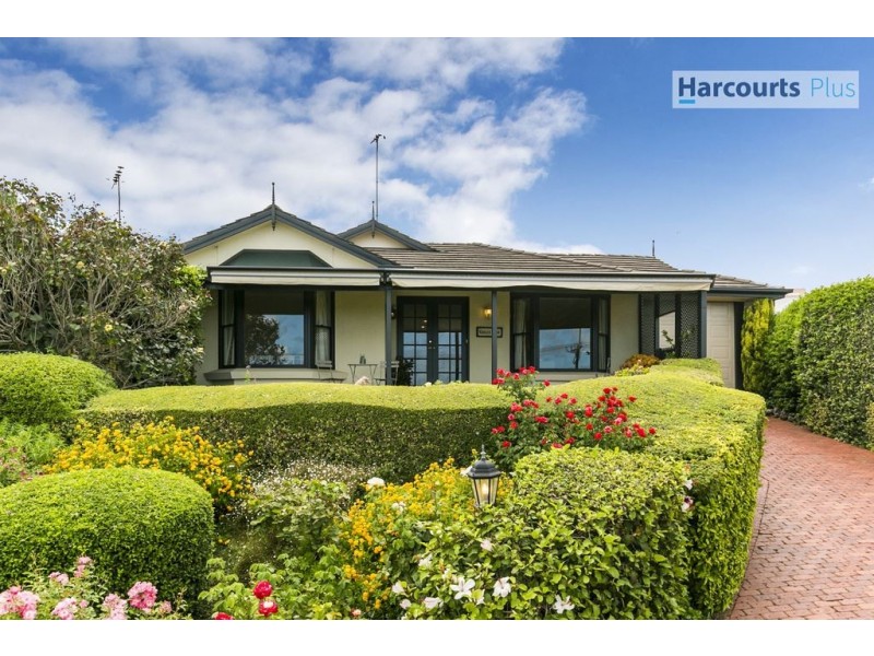 14 Marine Avenue, Hallett Cove SA 5158