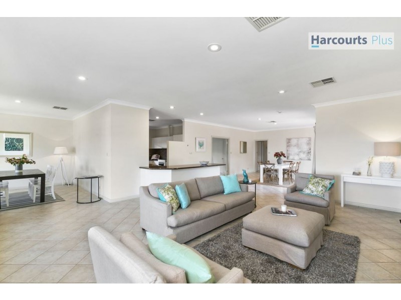 14 Marine Avenue, Hallett Cove SA 5158