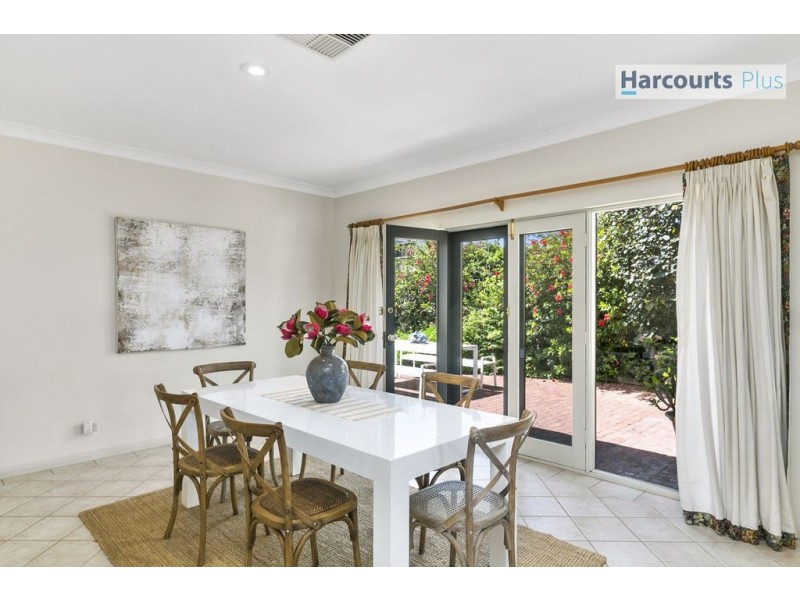 14 Marine Avenue, Hallett Cove SA 5158