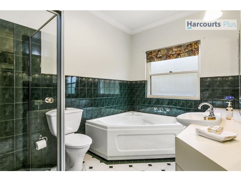 14 Marine Avenue, Hallett Cove SA 5158