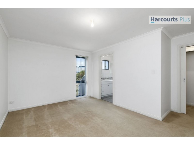 2B St Vincents Avenue, Hallett Cove SA 5158