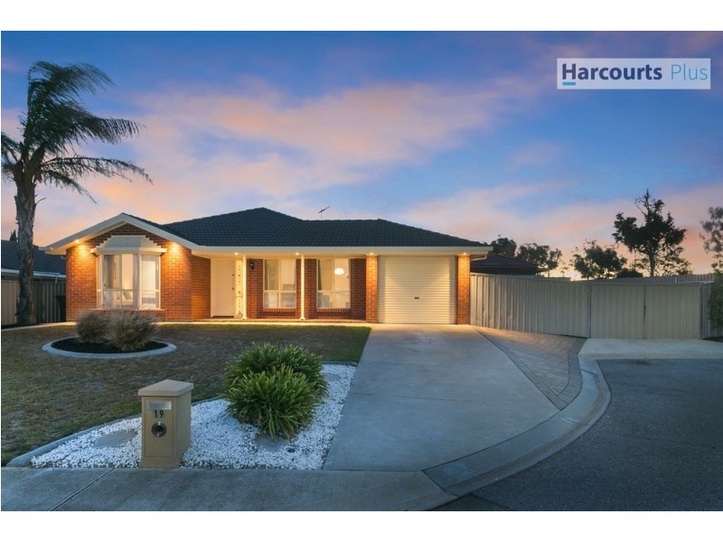 19 Philipson Crescent, Sheidow Park SA 5158