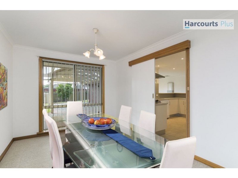 19 Brett Crescent, Hallett Cove SA 5158