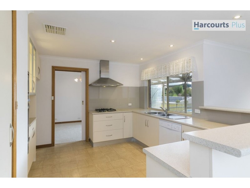 19 Brett Crescent, Hallett Cove SA 5158