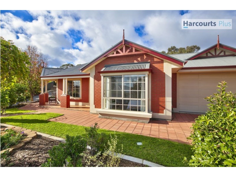 16 Evergreen Parade, Flagstaff Hill SA 5159