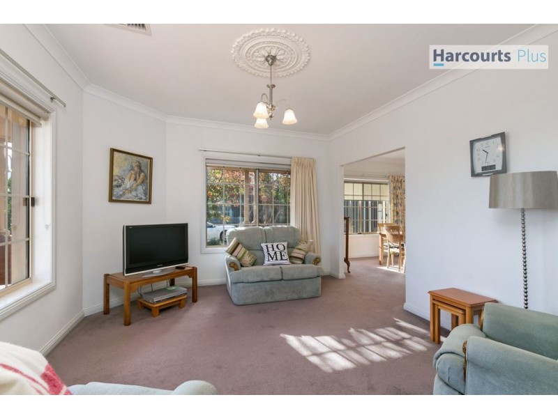 16 Evergreen Parade, Flagstaff Hill SA 5159