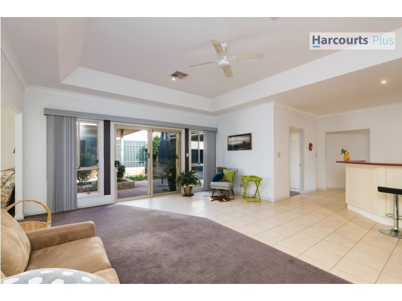 16 Evergreen Parade, Flagstaff Hill SA 5159