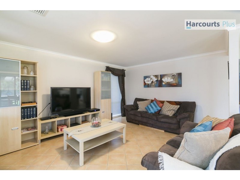 21 Ingleton Drive, Hallett Cove SA 5158