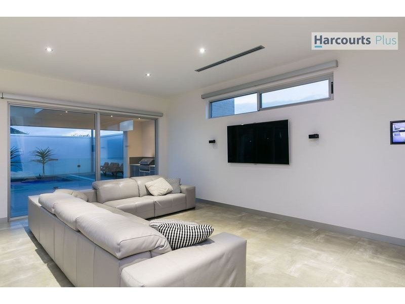 23 Milford Avenue, Sellicks Beach SA 5174