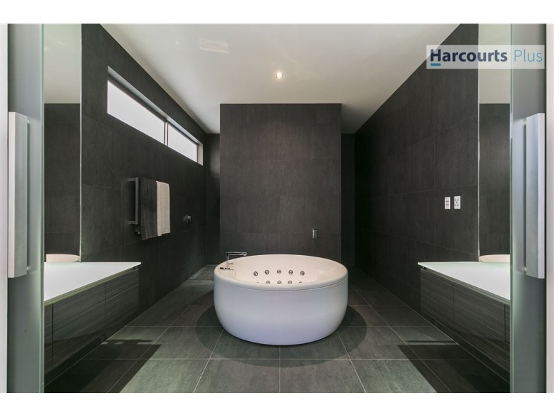 23 Milford Avenue, Sellicks Beach SA 5174