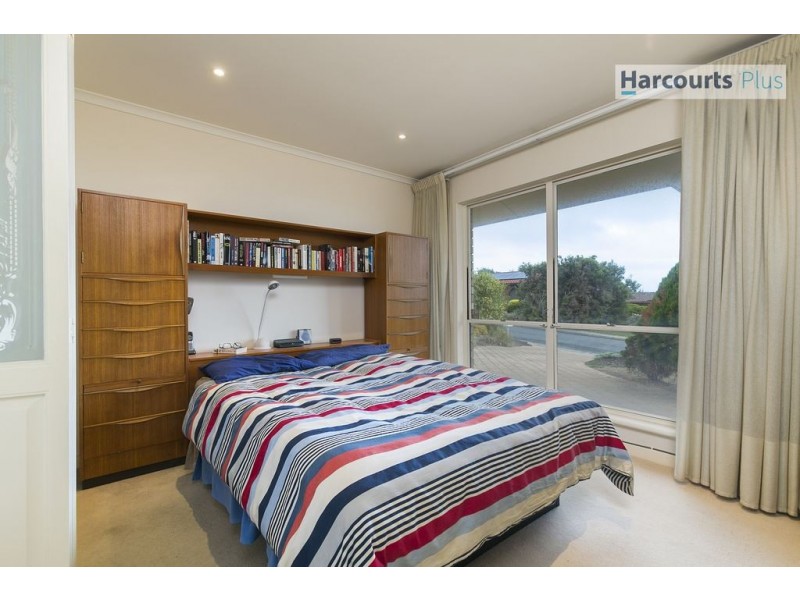 6 Thermopylae Crescent, Hallett Cove SA 5158