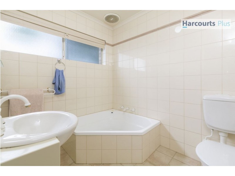 6 Thermopylae Crescent, Hallett Cove SA 5158