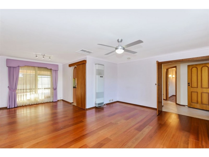 20 Eloise Avenue, Hallett Cove SA 5158