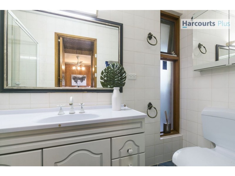 45 Columbia Crescent, Hallett Cove SA 5158