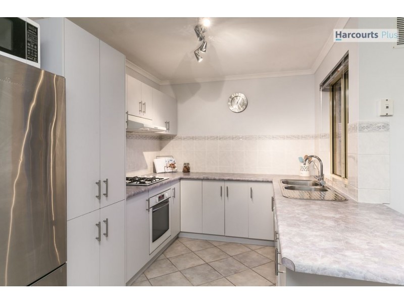 56 Freebairn Drive, Hallett Cove SA 5158
