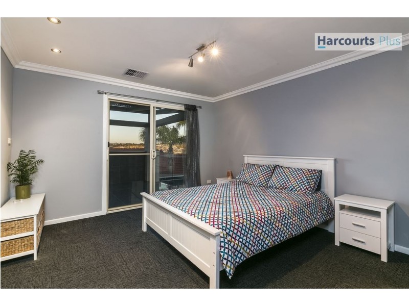 56 Freebairn Drive, Hallett Cove SA 5158