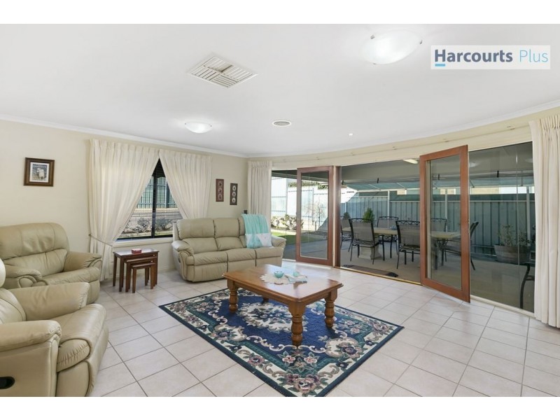 20 Elizabeth Crescent, Hallett Cove SA 5158