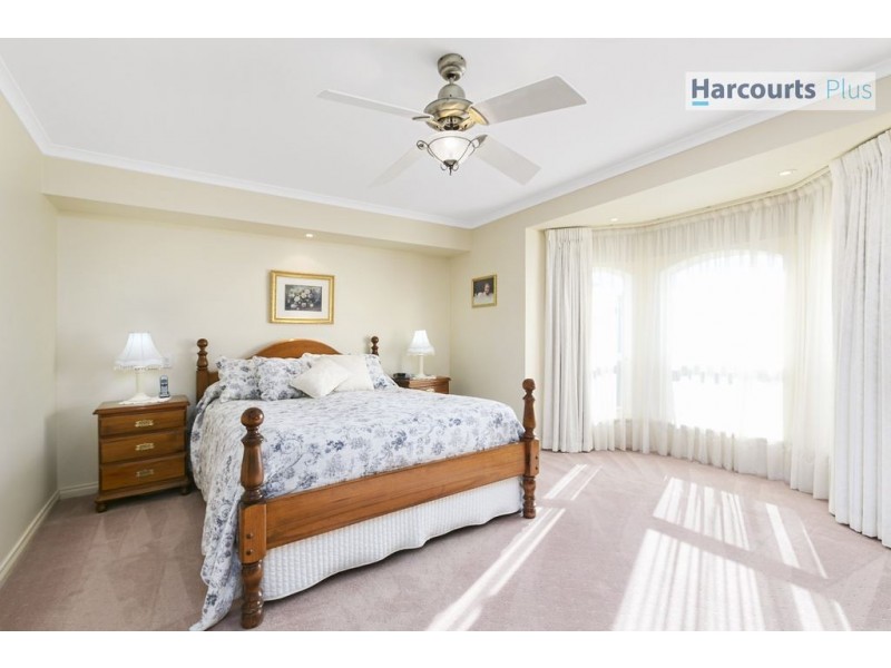 20 Elizabeth Crescent, Hallett Cove SA 5158