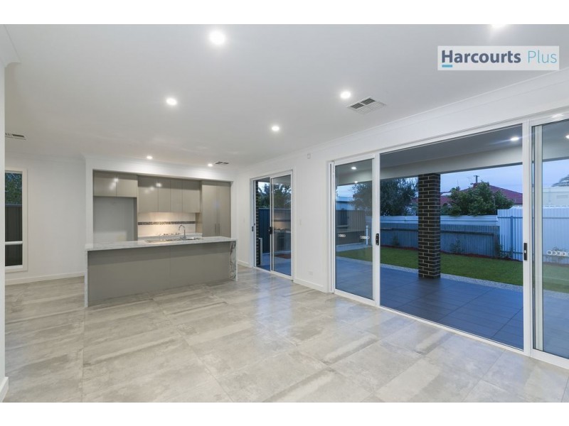 143 Trimmer Parade, Seaton SA 5023