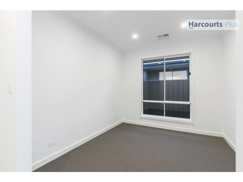 143 Trimmer Parade, Seaton SA 5023