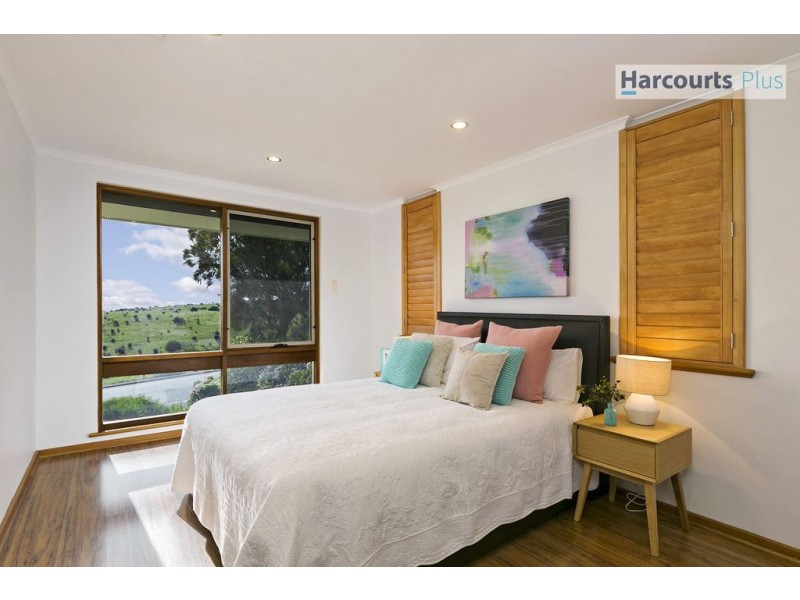 92 Perry Barr Road, Hallett Cove SA 5158