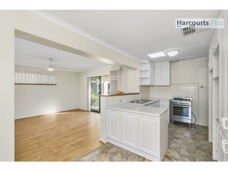 31 Shamrock Road, Hallett Cove SA 5158