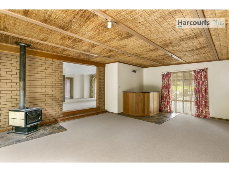 10 Kiah Crescent, Sheidow Park SA 5158