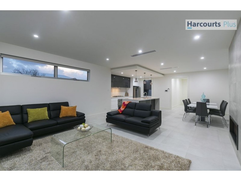 11 Hobart Road, Henley Beach South SA 5022