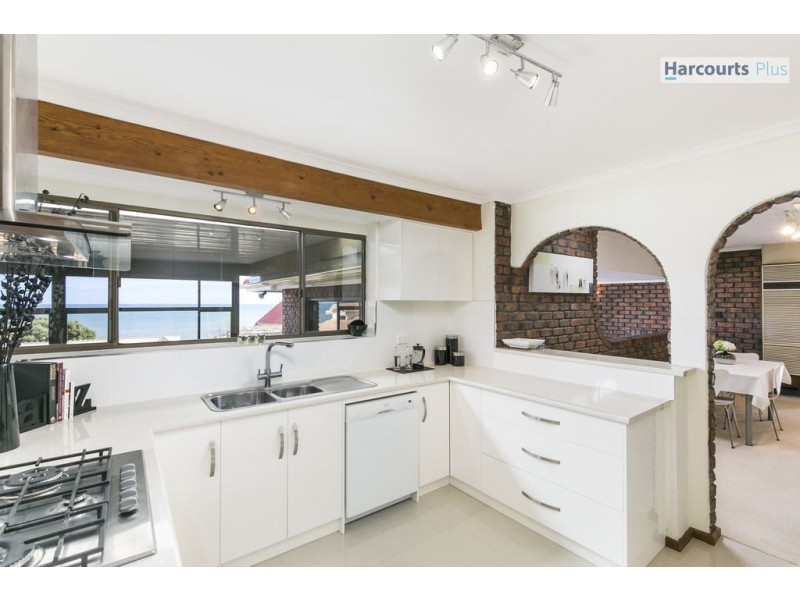 17 Arafura Court, Hallett Cove SA 5158