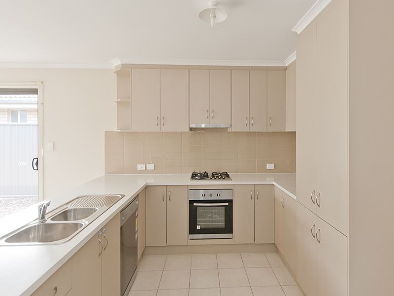 4 Dolcetto Street, Andrews Farm SA 5114