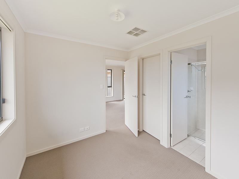 4 Dolcetto Street, Andrews Farm SA 5114