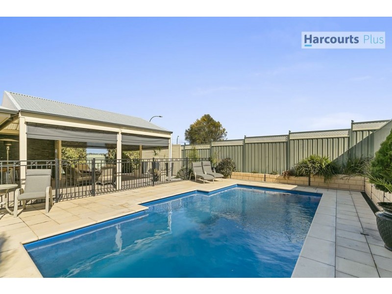 2 Wildi Court, Hallett Cove SA 5158