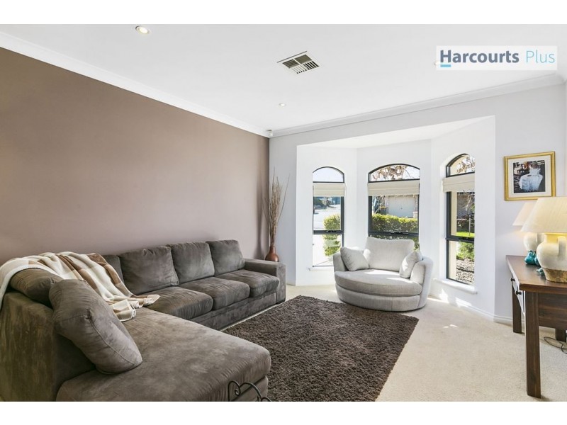 2 Wildi Court, Hallett Cove SA 5158