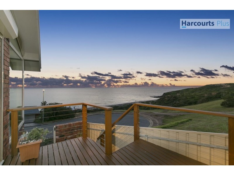 2 Arafura Court, Hallett Cove SA 5158