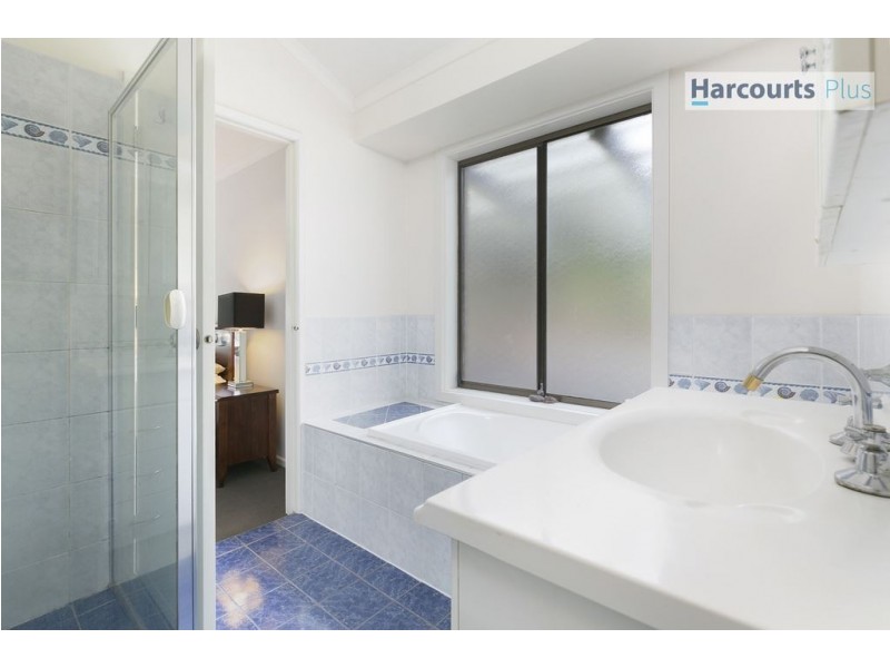 239 The Cove Road, Hallett Cove SA 5158