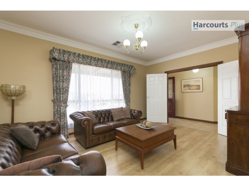 41 Quinvale Road, Hallett Cove SA 5158