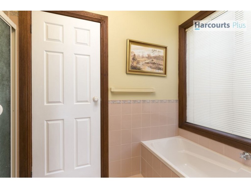 41 Quinvale Road, Hallett Cove SA 5158