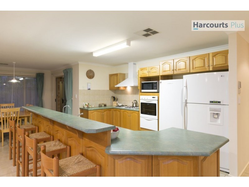 34 Ingleton Drive, Hallett Cove SA 5158