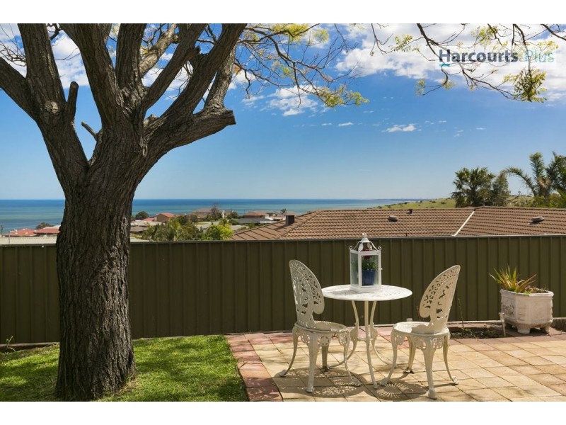 12 Neeangarra Crescent, Hallett Cove SA 5158